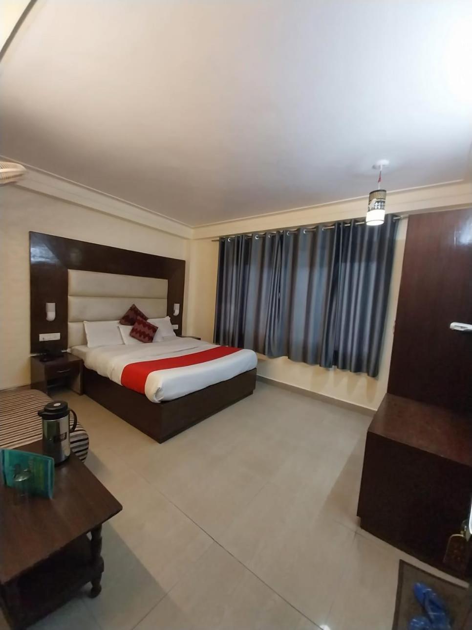 Hotel Mussoorie International Eksteriør billede