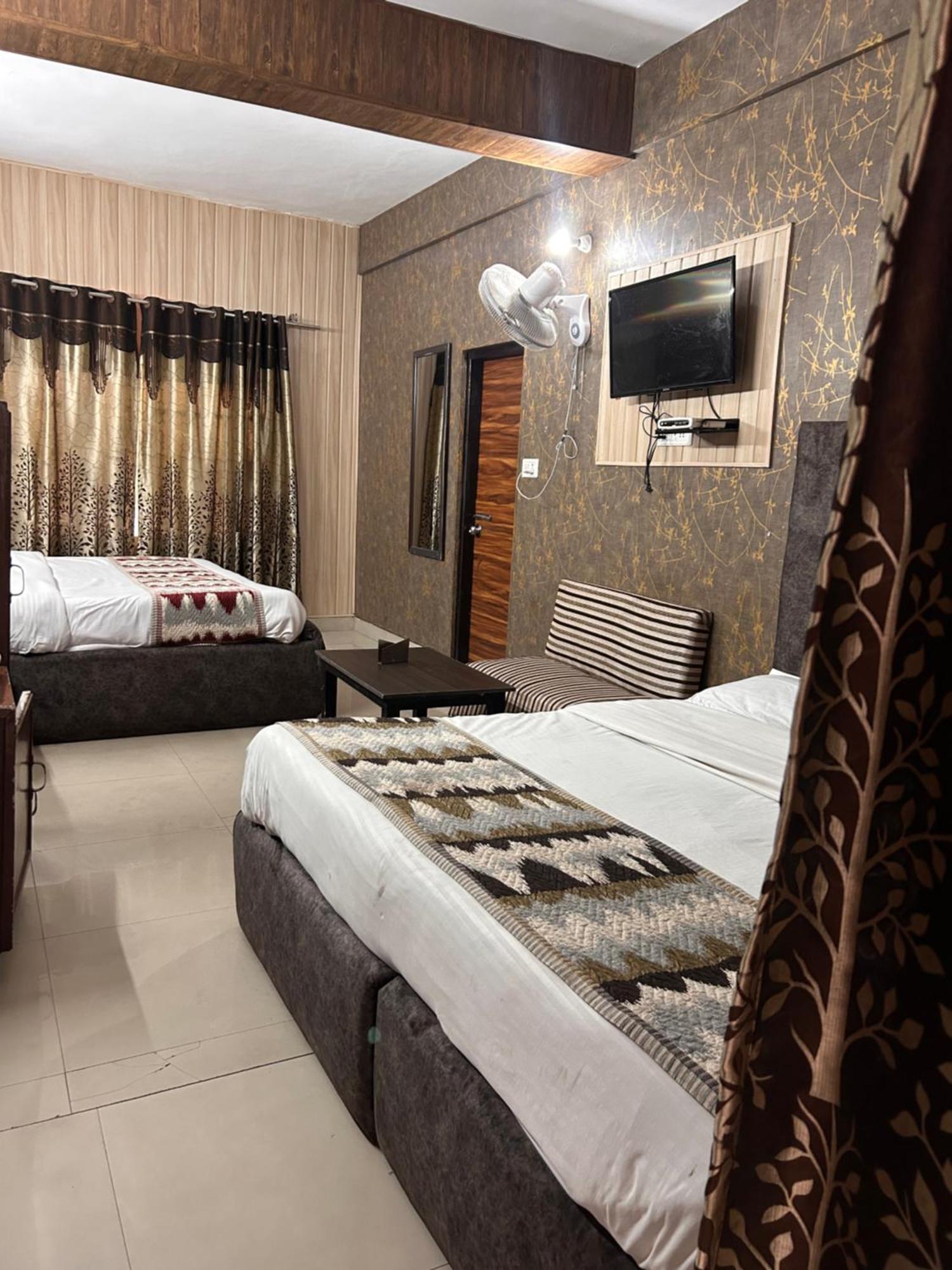 Hotel The Mussoorie International Eksteriør billede